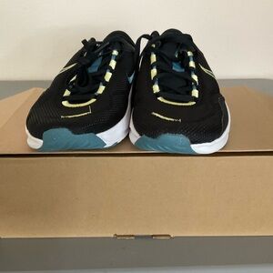 Nike Kids Black and Teal Sneakers